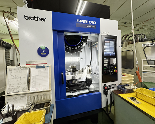 マシニングセンター